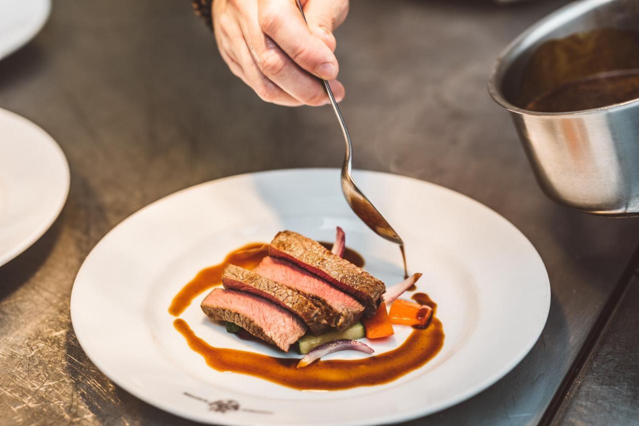 Geniesserhotel Rauter Matrei in Osttirol Bagian luar foto
